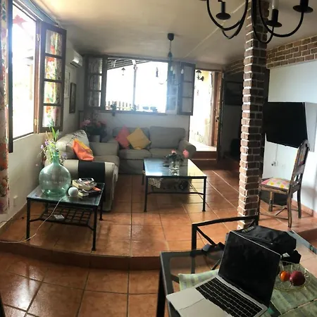 Villa Ensueno, Lugar Natural , Entorno Familiar Адехе