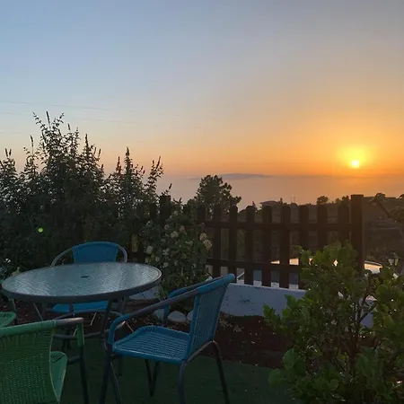 Villa Ensueno, Lugar Natural , Entorno Familiar * Адехе